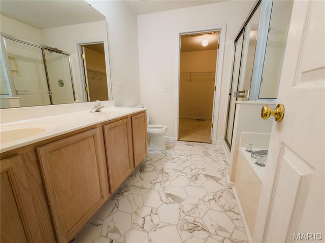 1907 Meadow Trails Drive, Florissant, MO 63031
