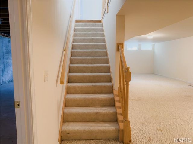 1907 Meadow Trails Drive, Florissant, MO 63031