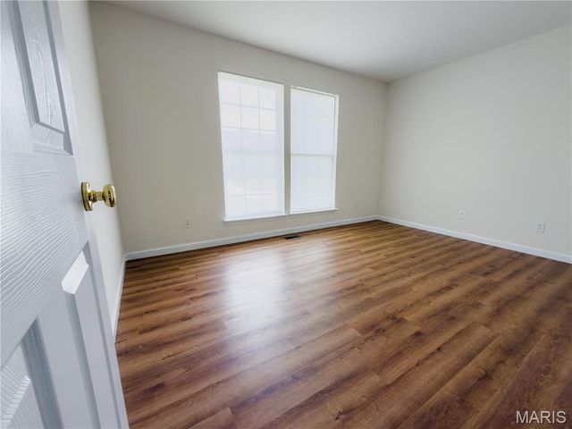 1907 Meadow Trails Drive, Florissant, MO 63031