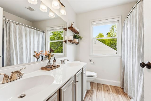 6 Hancock Rd, Franklin, MA 02038
