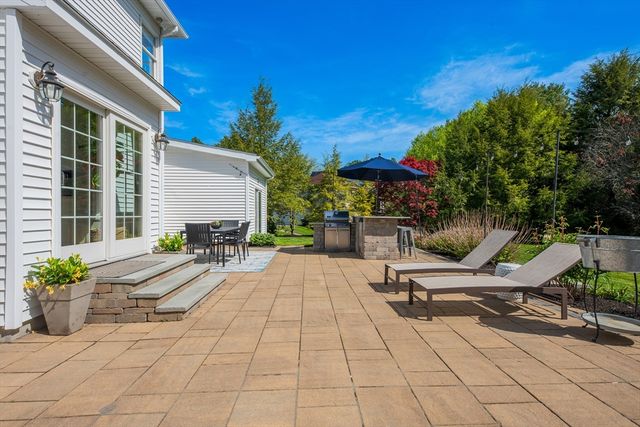 6 Hancock Rd, Franklin, MA 02038