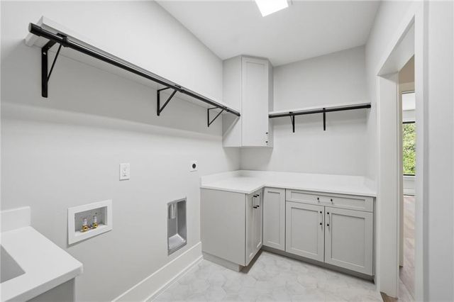 415 Westside Drive, Roswell, GA 30075