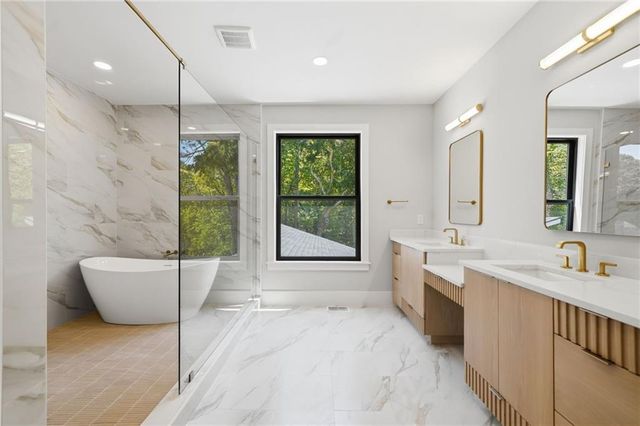 415 Westside Drive, Roswell, GA 30075
