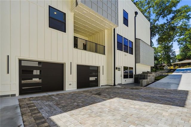 415 Westside Drive, Roswell, GA 30075