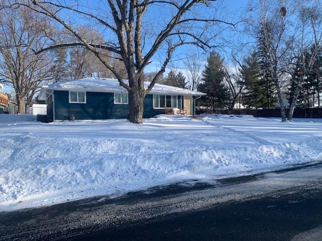 8249 Morgan Avenue S, Bloomington, MN 55431