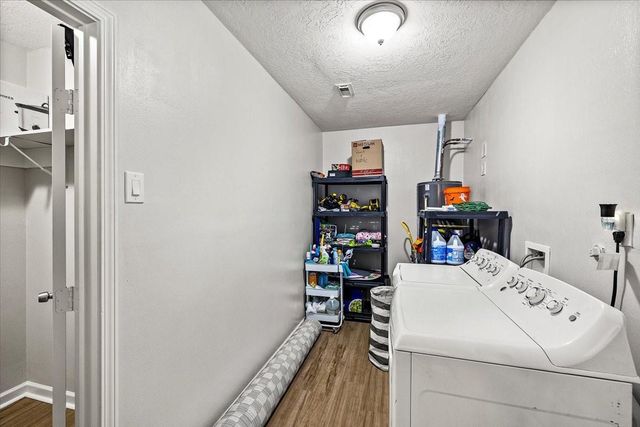 516 23rd Avenue N, Texas City, TX 77590