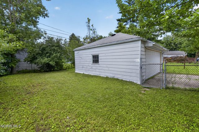 345 Kopernik Avenue, Toledo, OH 43607