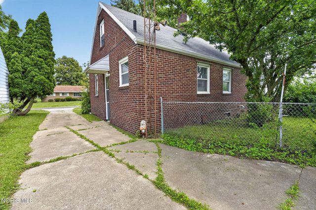 345 Kopernik Avenue, Toledo, OH 43607