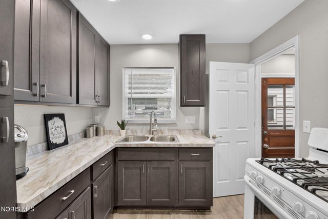 345 Kopernik Avenue, Toledo, OH 43607