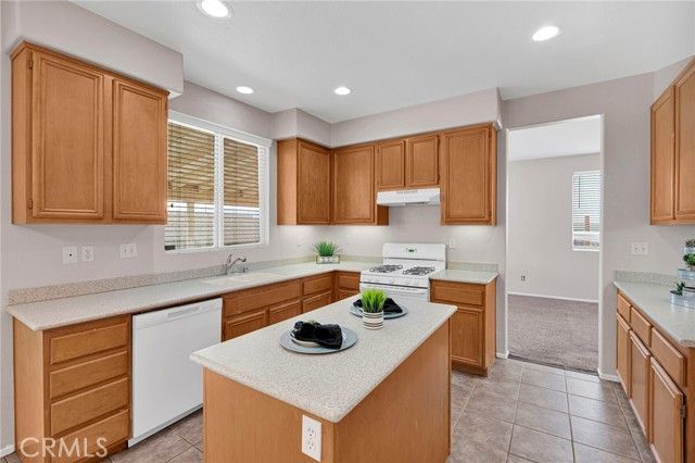 13721 Dove Court, Victorville, CA 92394