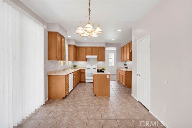 13721 Dove Court, Victorville, CA 92394