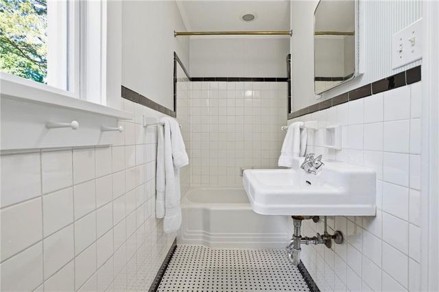 1764 Meadowdale Avenue NE, Atlanta, GA 30306