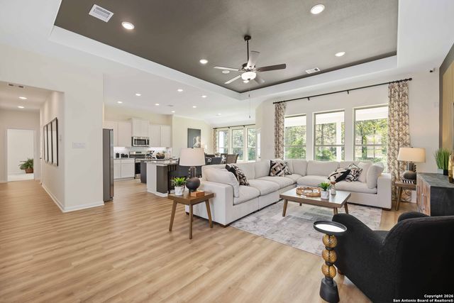 1586 Vista View Drive, Pleasanton, TX 78064