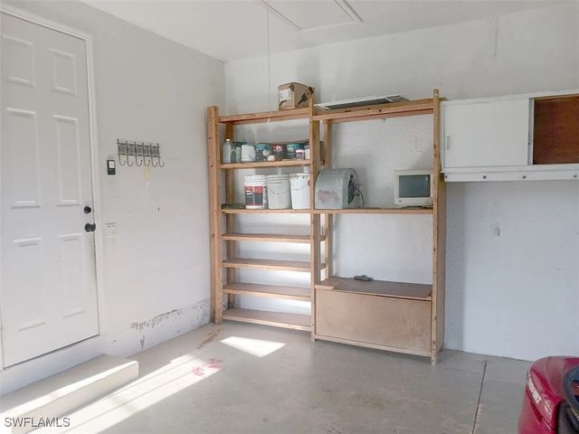 120 18th AVE NE, Naples, FL 34120