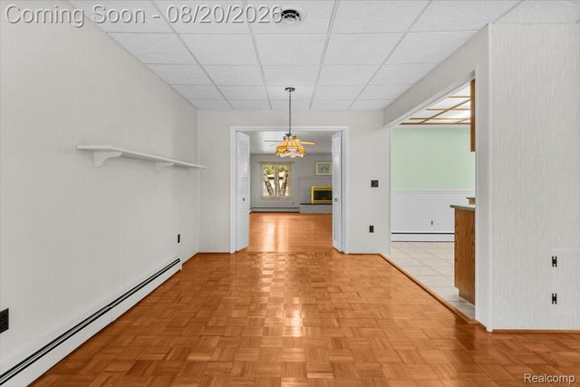 5860 Wright Drive, Troy, MI 48098