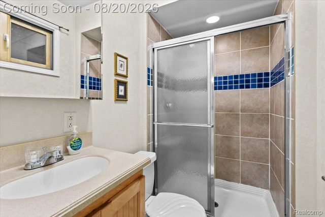 5860 Wright Drive, Troy, MI 48098