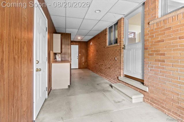 5860 Wright Drive, Troy, MI 48098