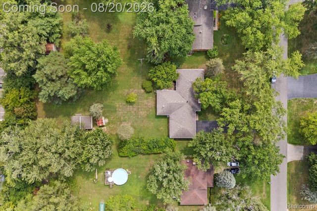 5860 Wright Drive, Troy, MI 48098