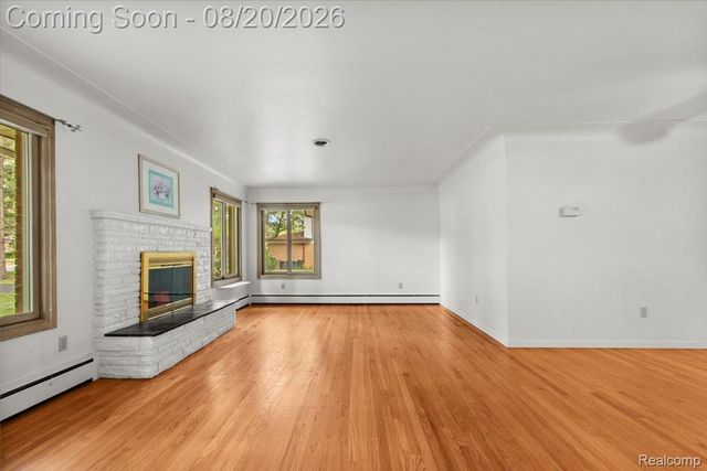 5860 Wright Drive, Troy, MI 48098