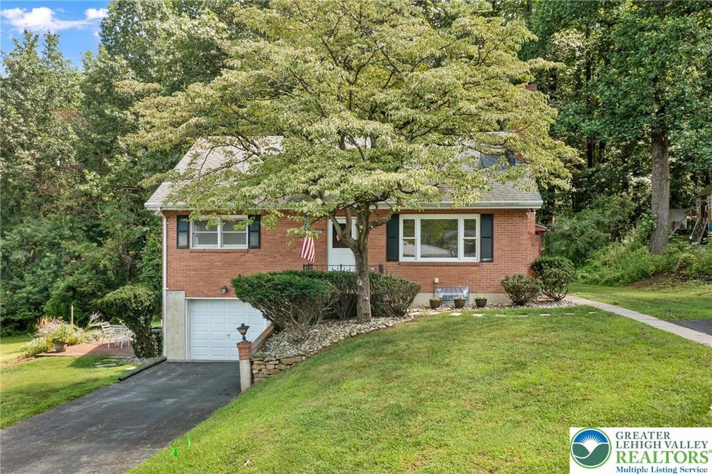 1607 Hausman Avenue, Salisbury Twp, PA 18103