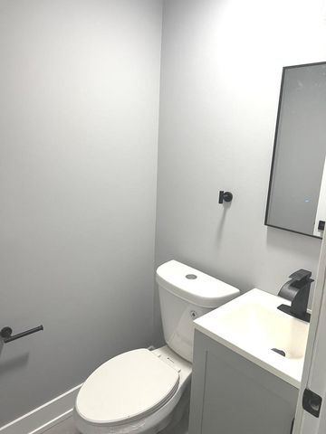 9339 S Burnside Avenue, Chicago, IL 60619