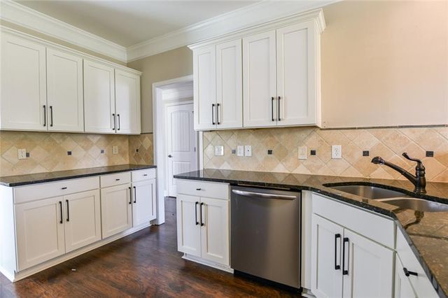 407 Arbor Lane, Loganville, GA 30052