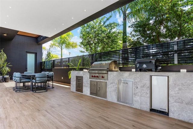 4 GOLF VIEW DRIVE, Dorado, PR 00646