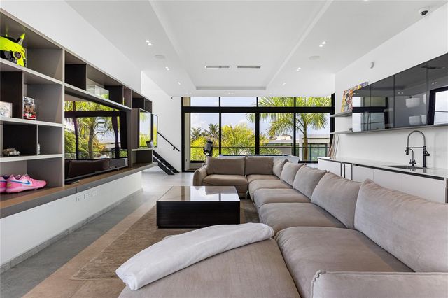 4 GOLF VIEW DRIVE, Dorado, PR 00646