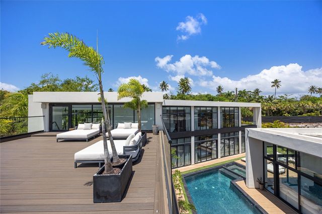 4 GOLF VIEW DRIVE, Dorado, PR 00646