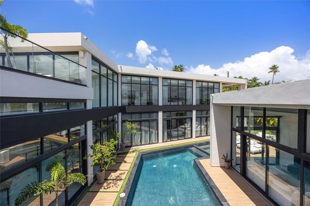 4 GOLF VIEW DRIVE, Dorado, PR 00646