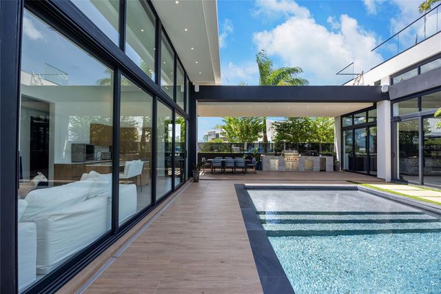 4 GOLF VIEW DRIVE, Dorado, PR 00646