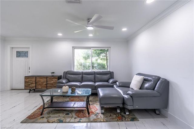 3096 52nd ST SW, Naples, FL 34116