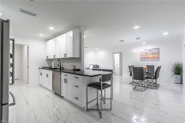 3096 52nd ST SW, Naples, FL 34116