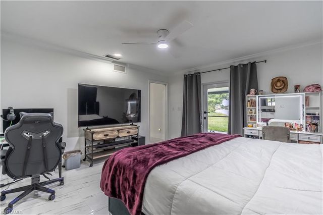 3096 52nd ST SW, Naples, FL 34116