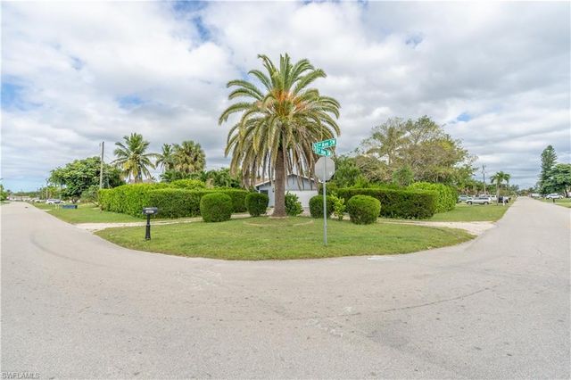 3096 52nd ST SW, Naples, FL 34116