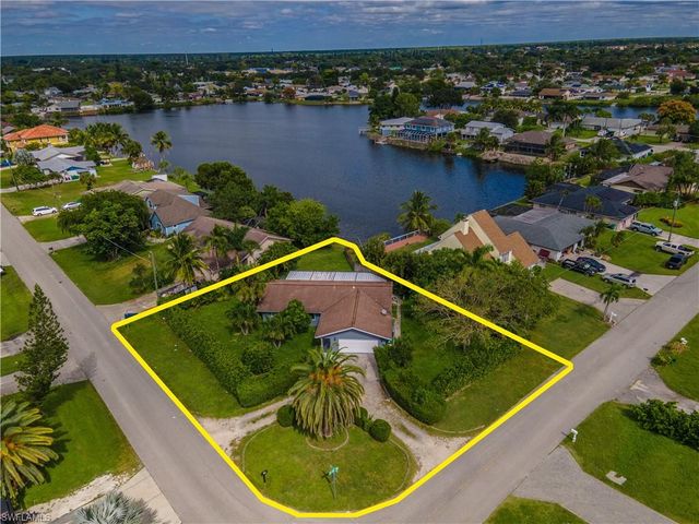 3096 52nd ST SW, Naples, FL 34116