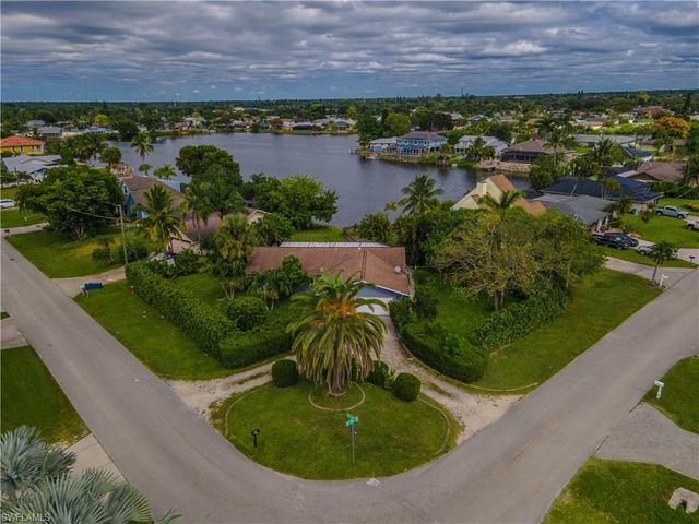 3096 52nd ST SW, Naples, FL 34116
