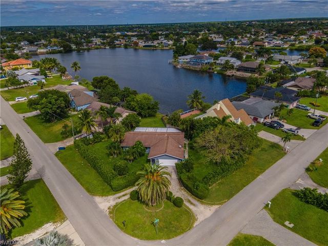 3096 52nd ST SW, Naples, FL 34116