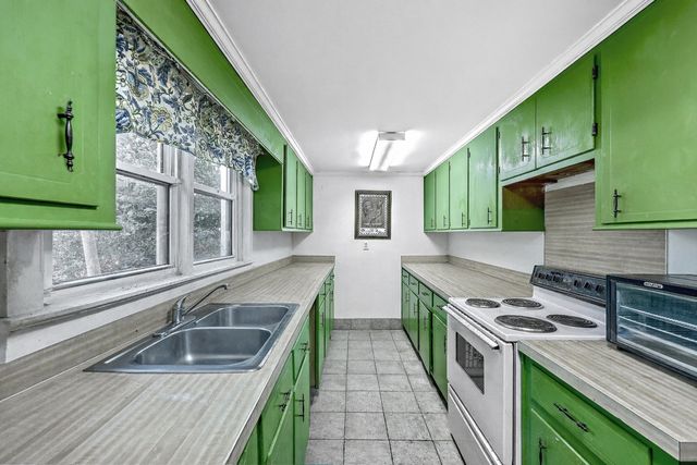 108 NW Railroad Avenue, Saint George, SC 29477