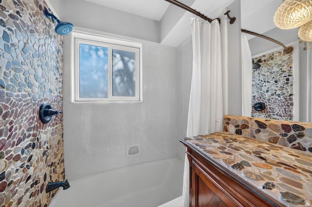 1669 E 8685 S, Sandy, UT 84093