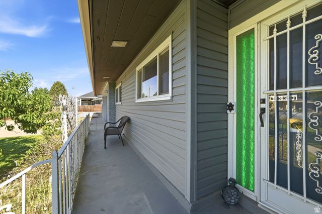 1669 E 8685 S, Sandy, UT 84093