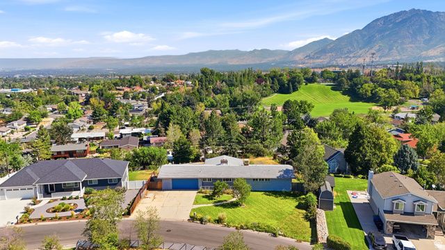 1669 E 8685 S, Sandy, UT 84093