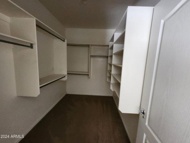 3925 W KINGS Avenue, Phoenix, AZ 85053