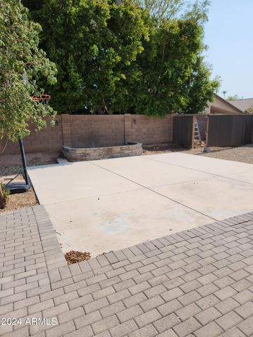 3925 W KINGS Avenue, Phoenix, AZ 85053