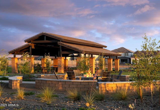 1120 E PEACH TREE Drive, Chandler, AZ 85249