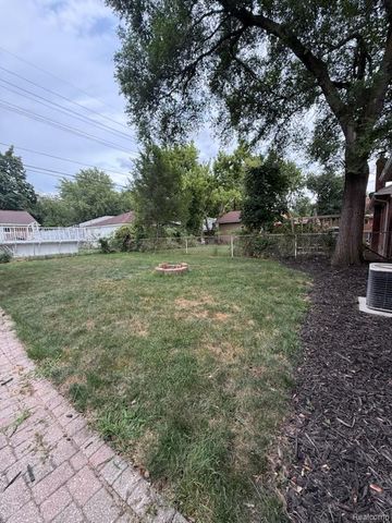 1459 Mulberry Street, Mt. Clemens, MI 48043
