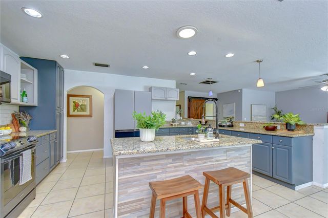 1291 RALEIGH COURT, Tarpon Springs, FL 34689