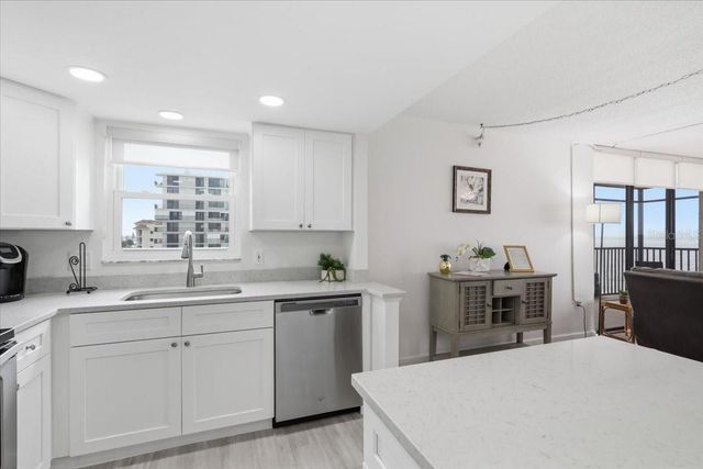 15400 GULF BLVD 501, Madeira Beach, FL 33708