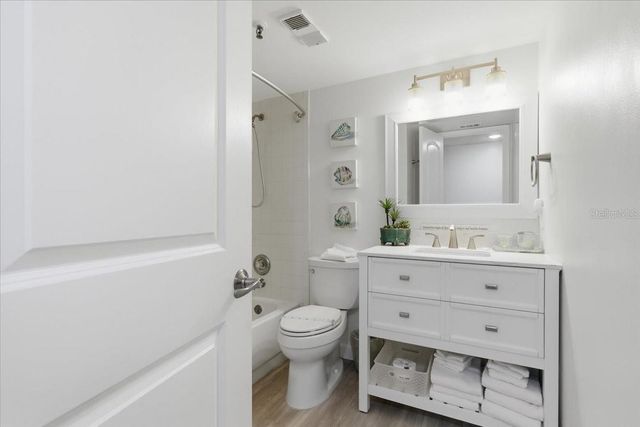 15400 GULF BLVD 501, Madeira Beach, FL 33708