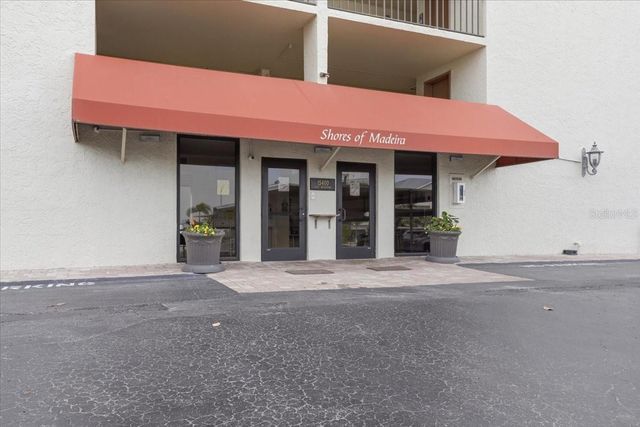 15400 GULF BLVD 501, Madeira Beach, FL 33708